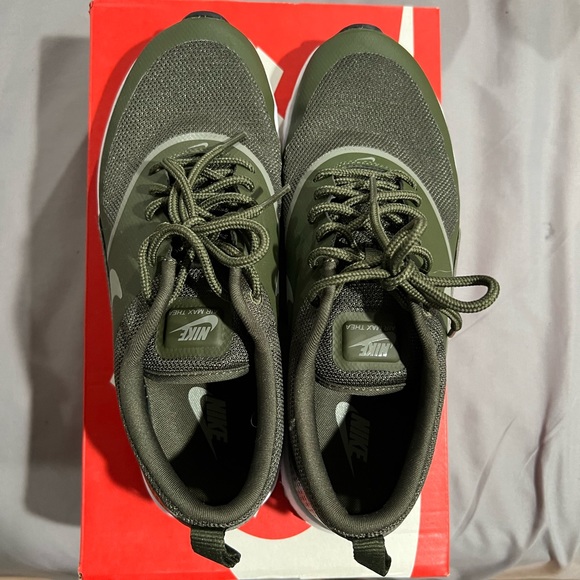 Nike air Max Thea women size 8.5 - Picture 1 of 3
